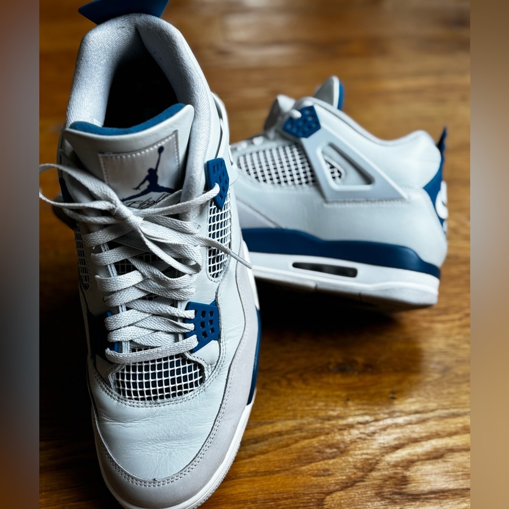 EUC Nike Air Jordan 4 Retro Men’s size 13